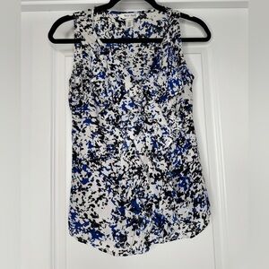White House Black Market Women’s White, Black, and Blue Blouse w/ Ruffle, Sz 00